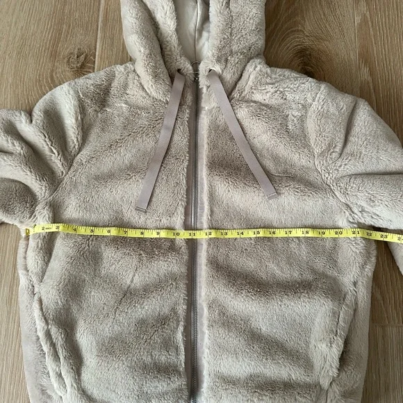 ATHLETA Faux Fur Zip Up Hoodie with zipper pockets and hidden mesh pocket - Picture 10 of 12
